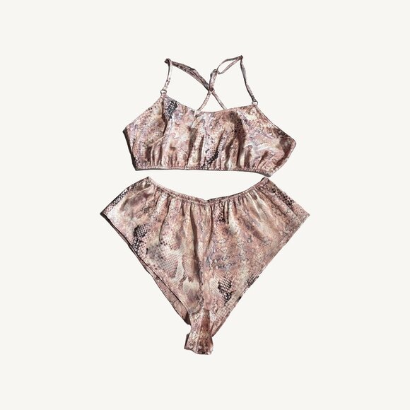 La Senza Two Piece Satin Sleep Set Pink Snake Print Size Medium - Picture 1 of 9